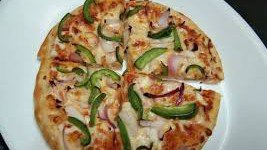 Cheese Onion Capsicum Pizza