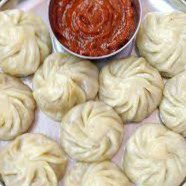 Stream Momos