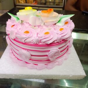 Strawberry cake (1 Pound)